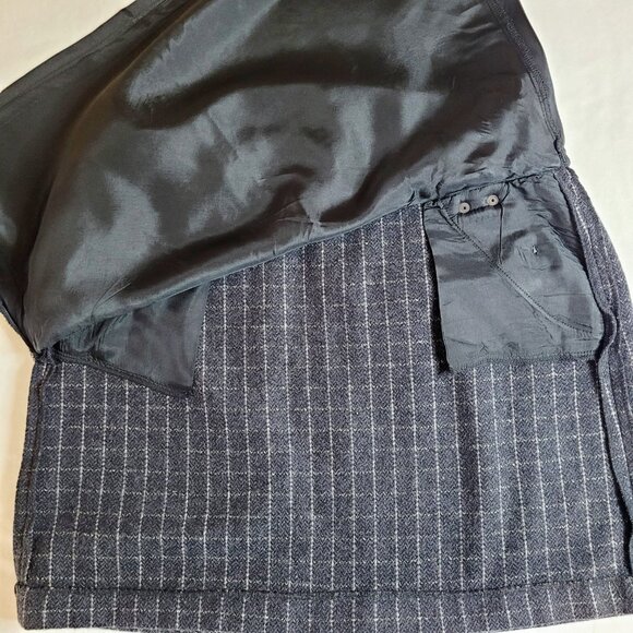 Esprit Graphic Mini Skirt - Picture 11 of 11